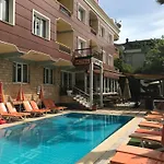 Blue Yacht Marina 3* Μαρμαρίς