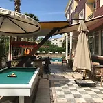 Blue Yacht Marina 아파트호텔